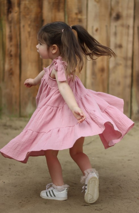 Sukienka dla dziewczynki z muślinu Bombel Be