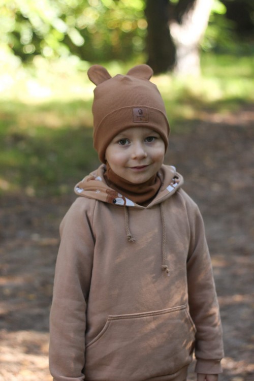 Czapka dla dziecka z prążka Bombel Be karmel