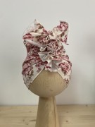 Turban „Peach Bloom” – styl i wygoda w jednym. Idealny na co dzień i na wyjątkowe okazje.