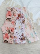 Zestaw niemowlęcych legginsów w pudełku z okienkiem – wyjątkowe wzory i staranne wykonanie. Piękny upominek dla świeżo upieczonych rodziców.