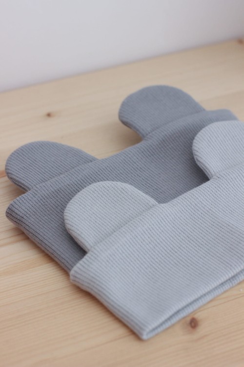 Porównanie dwóch odcieni szarych opasek MIŚ Bombel Be