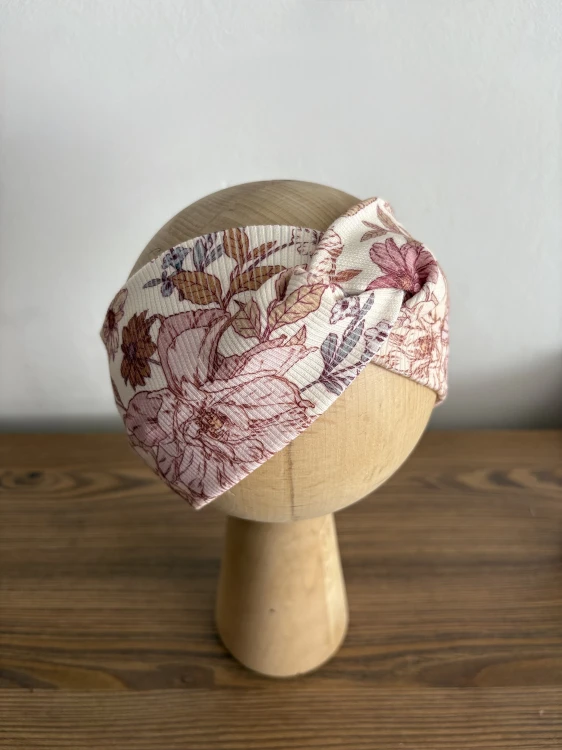 Opaska na głowie – dopasowanie i komfort noszenia.