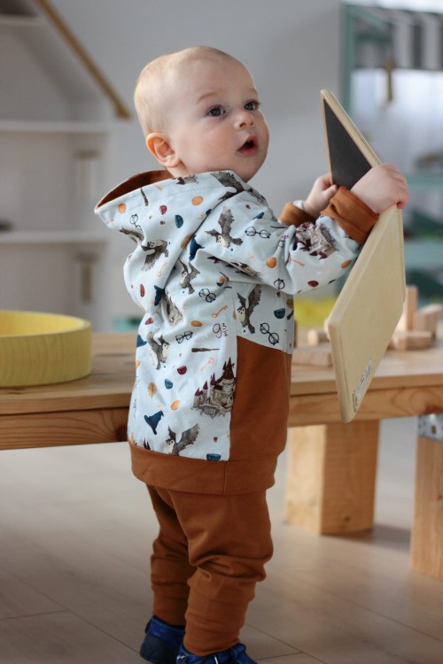 Komplet dresowy dziecięcy Szkołą Magii