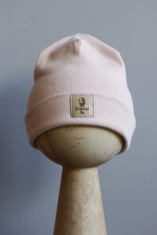 Czapka Beanie prążkowana kolor nude