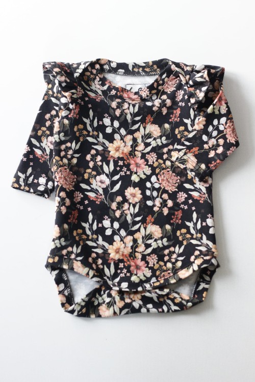 Body niemowlęce z falbankami Bombel Be Handmade