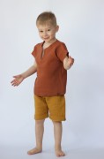 T-Shirt dla chłopca karmel muślin organiczny