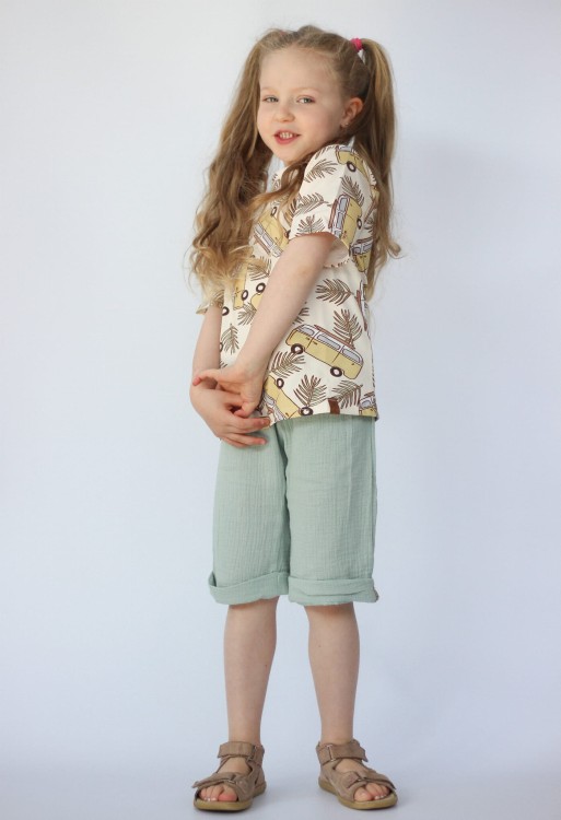 T-shirt dziecięcy SUMMER VIBE
Spodenki muślinowe miętowe